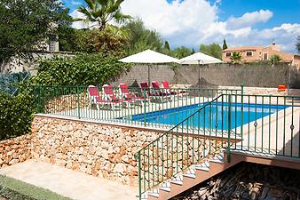 Finca Son Frau: Treppe am Pool