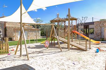 Finca Sa Gruta Vella: Spielplatz auf Sa Gruta Vella