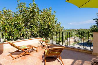 Finca Sa Gruta Vella: Terrasse mit Meerblick