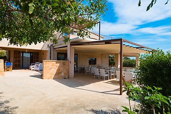 Finca Can Pere Rei: Frühstücksterrasse und Terrasse von Farrutx