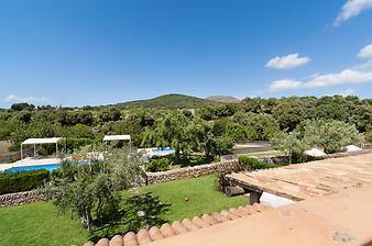 Finca Ses Bitles: Blick zum Pool