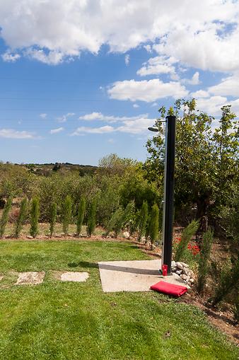 Finca Son Segi: Pooldusche