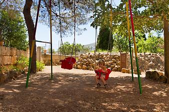 Finca Son Cifre Nou: Schaukel im Garten