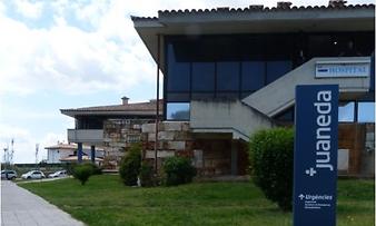 a b: Hospital de Muro