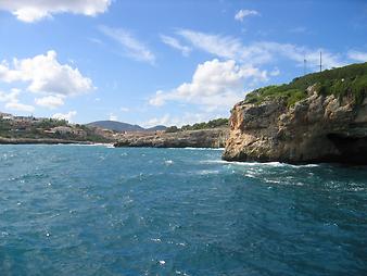 a b: Strand Cala Mandia