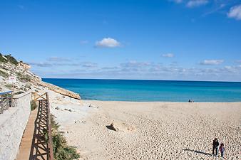 a b: Strand Cala Mesquida