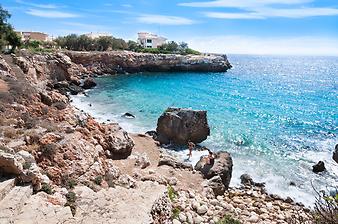 a b: Strand Cala Morlanda