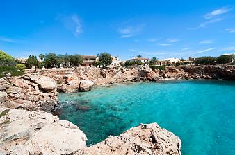 a b: Strand Cala Morlanda
