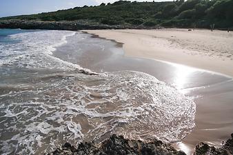 a b: Strand Cala Varques