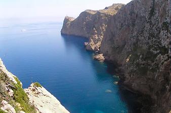 a b: Cap Formentor