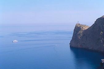 a b: Cap Formentor