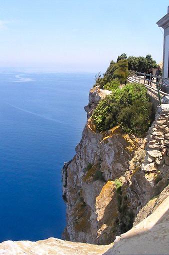 a b: Cap Formentor