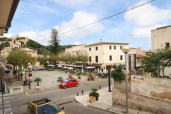 a b: Castell de Capdepera 