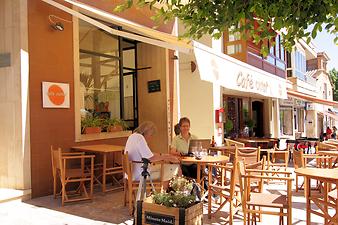 a b: Cafe Ciutat