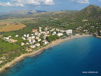 a b: Strand Canyamel