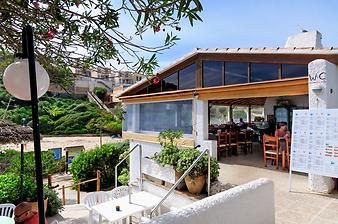 a b: 5 Bar Restaurante Cala Mandia