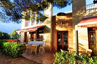 a b: 375 Restaurant Tia Jass