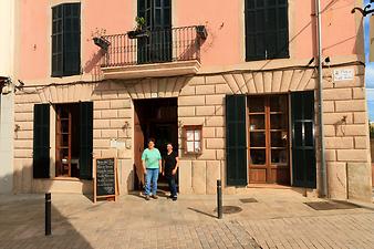 a b: Peperoncino Trattoria-Pizzeria Eingang