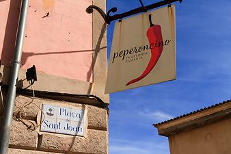 a b: Peperoncino Trattoria-Pizzeria