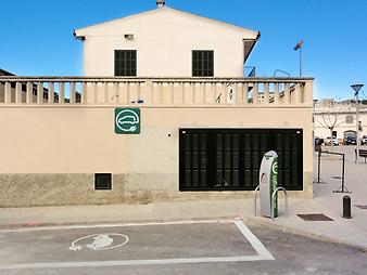 a b: 439 Ladestation Fenienergia St. Joan