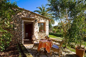 Finca Es Pla de Llodra: Die Westterrasse der Ferienwohnung