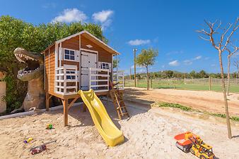 Finca Sa Gruta Vella: Kinderrutsche auf Sa Gruta Vella