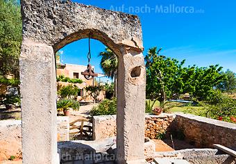 Wasserbrunnen der Finca