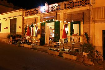 Finca Sa Gruta Vella: Cafe de la Magrana in Portocristo