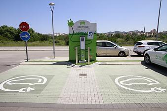 a b: Ladestation Lidl Manacor.JPG