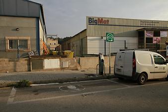a b: _MG_2275.JPG