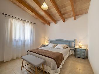 Finca La Pequenya Cremat:  Schlafzimmer im Ferienhaus