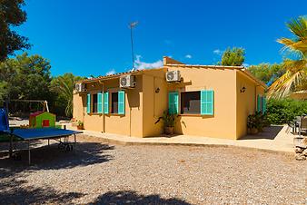 Finca Sa Creu de S'Auma: Tischtennis im Schatten