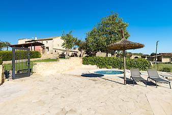 Finca Sa Franquesa Vella: Kinderpool - umzäunter Pool