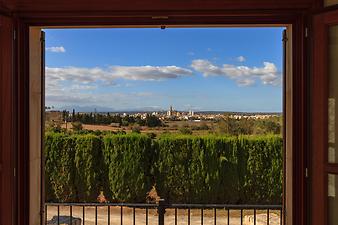 Finca Llum: Blick aus dem Fenster auf Manacor