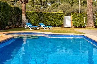 Finca Ca na Marina: Sonnenbaden am Pool