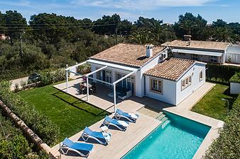 Finca Can Lluis: Exteriores dron Can LLuis Auf nach mallorca 009.JPG