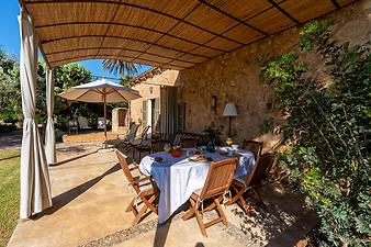 Finca Es Lledoner II: eigene Terrasse