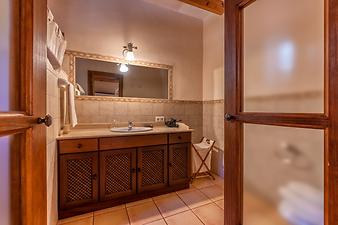 Finca Es Lledoner III: Badezimmer ensuite zum Schlafzimmer Nr. 2