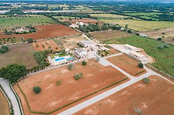 Finca Ses Figueretes: son rossinyol  apartaments dron007.JPG