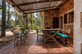 Finca Sa Coma: Überdachte kleine Terrasse