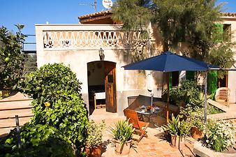 Finca Son Cifre Nou: Terrasse der Ferienwohnung