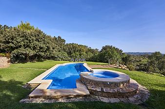 Finca Can Fena: Pool und Whirlpool