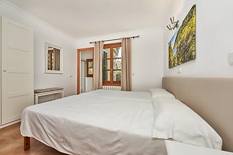 Finca Can Fena: Schlafzimmer 3 hinter der Küche