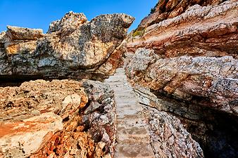 Finca Ses Penyes Rotges: Rote Felsen