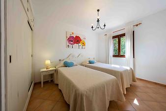 Finca Casa Alba: Schlafzimmer Nr. 2 mit Klimaanlage