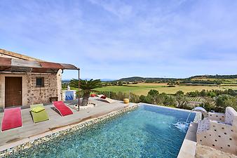 Finca Son Talent: Pool mit Weitblick