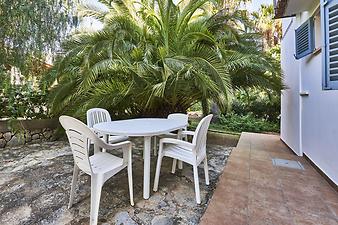 Finca Casa Jardin: Weitere Sitzgelegenheit im Garten