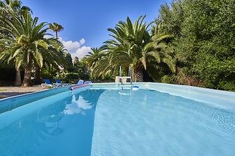 Finca Casa Jardin: Der Pool