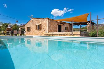 Finca Cas Padrins: Pool der Finca