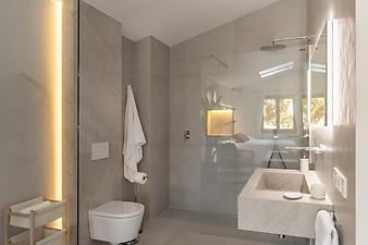 Finca S'Embat: baño superior interior.jpg